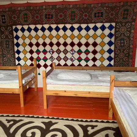 Naryn Guest House Экстерьер фото
