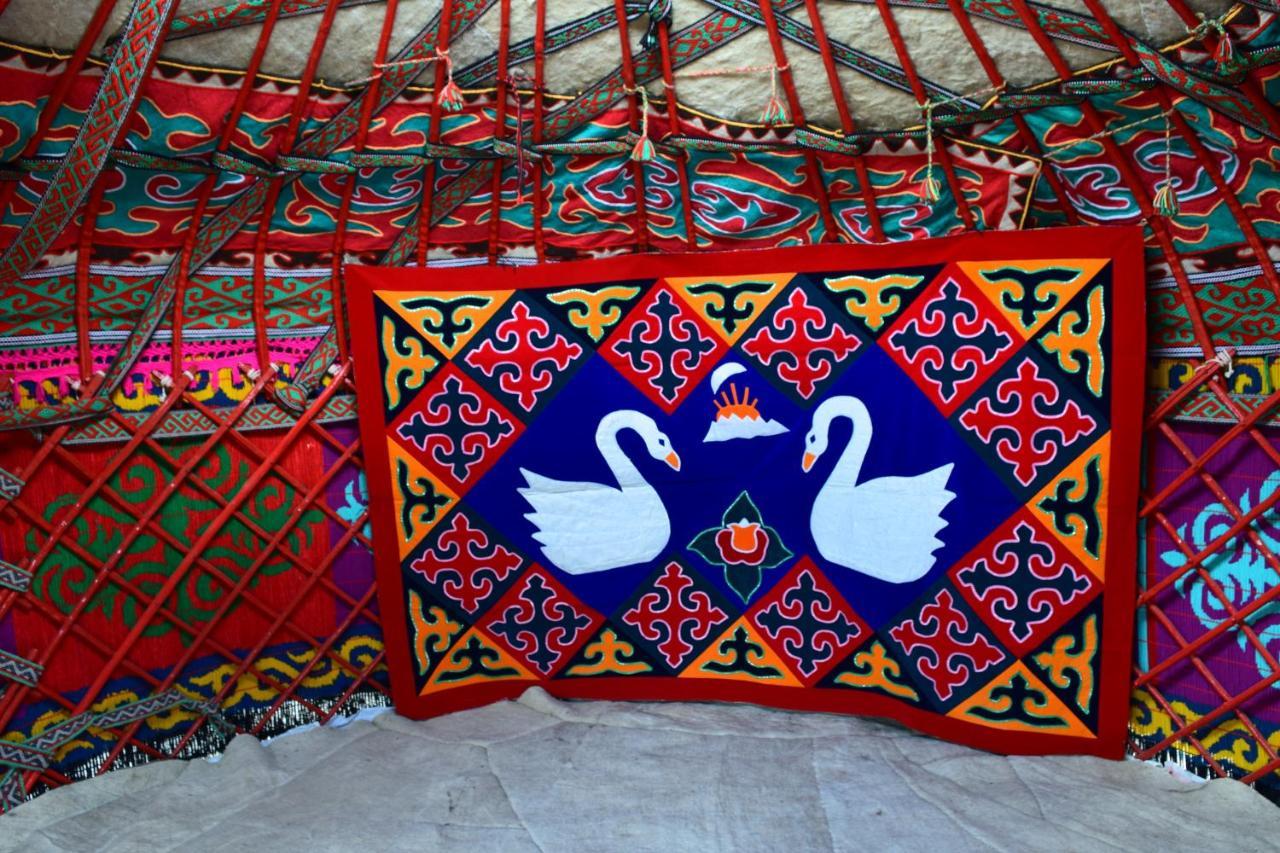 Naryn Guest House Экстерьер фото