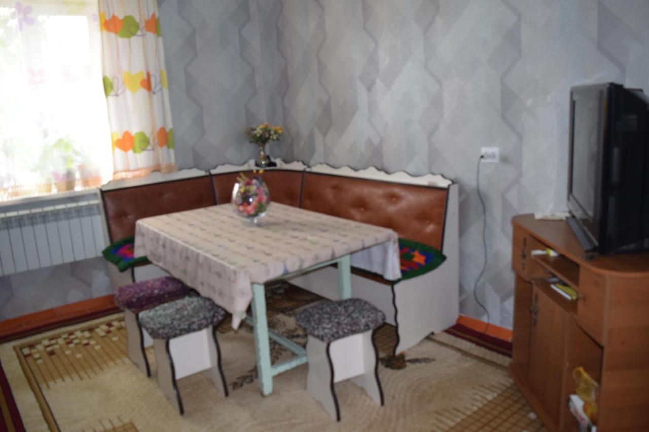 Naryn Guest House Экстерьер фото