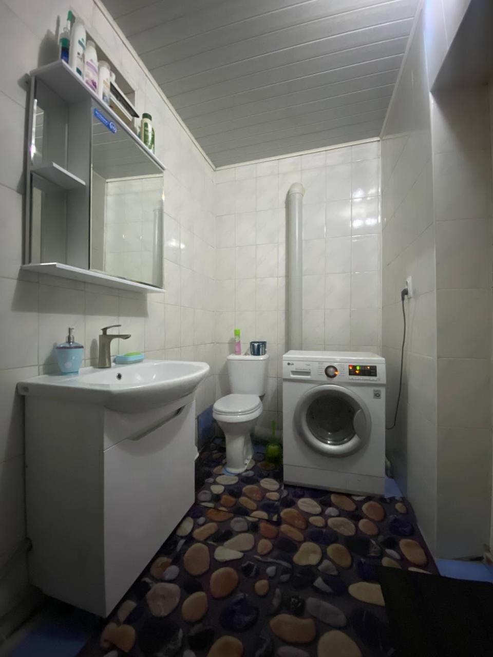 Naryn Guest House Экстерьер фото