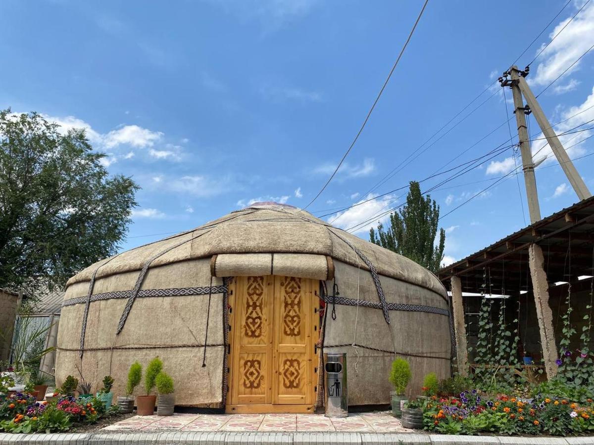 Naryn Guest House Экстерьер фото