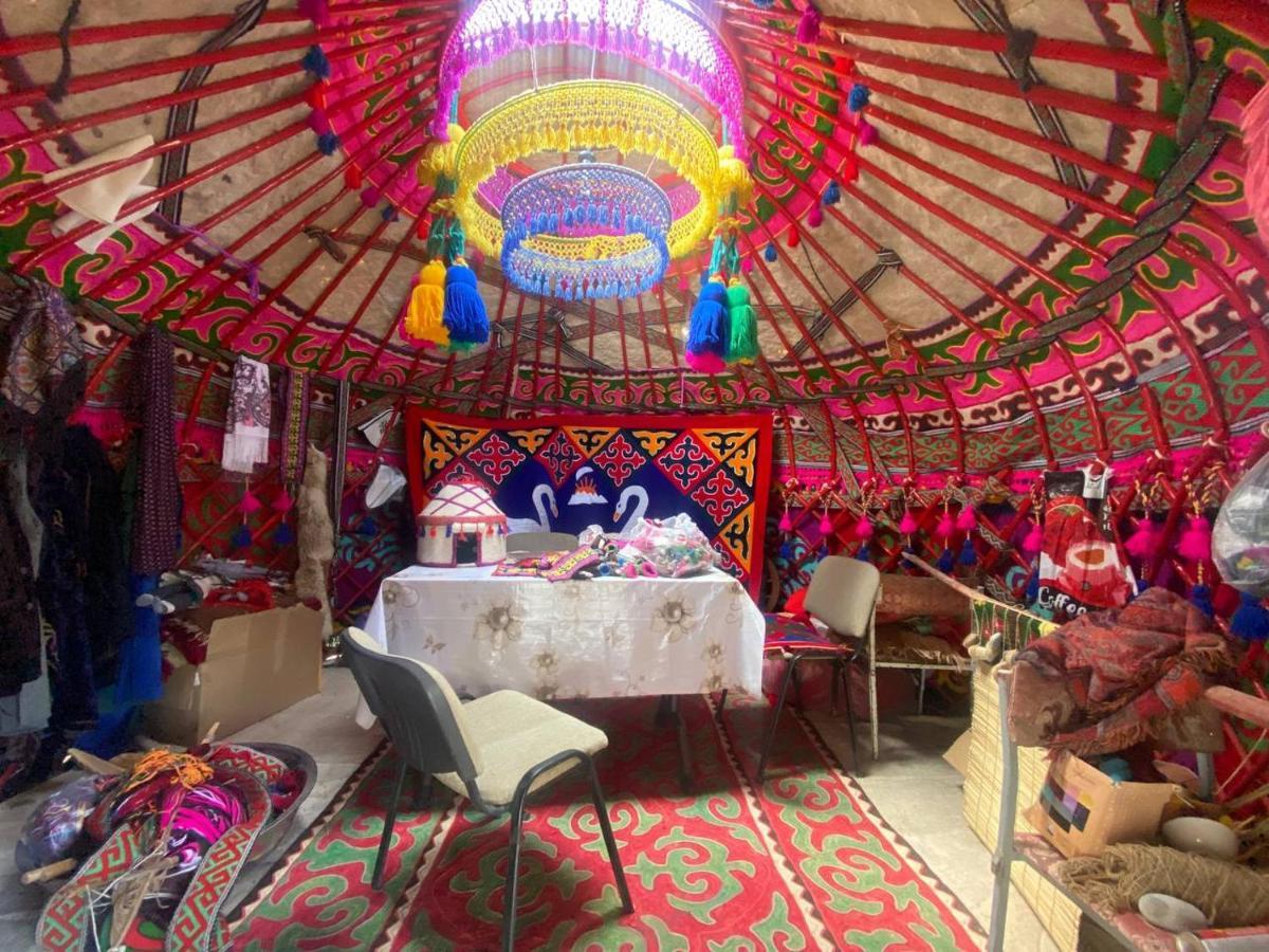 Naryn Guest House Экстерьер фото