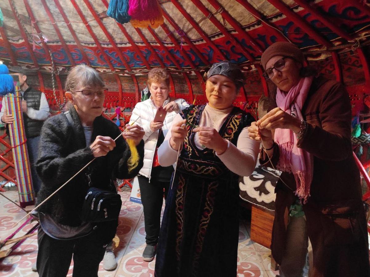Naryn Guest House Экстерьер фото