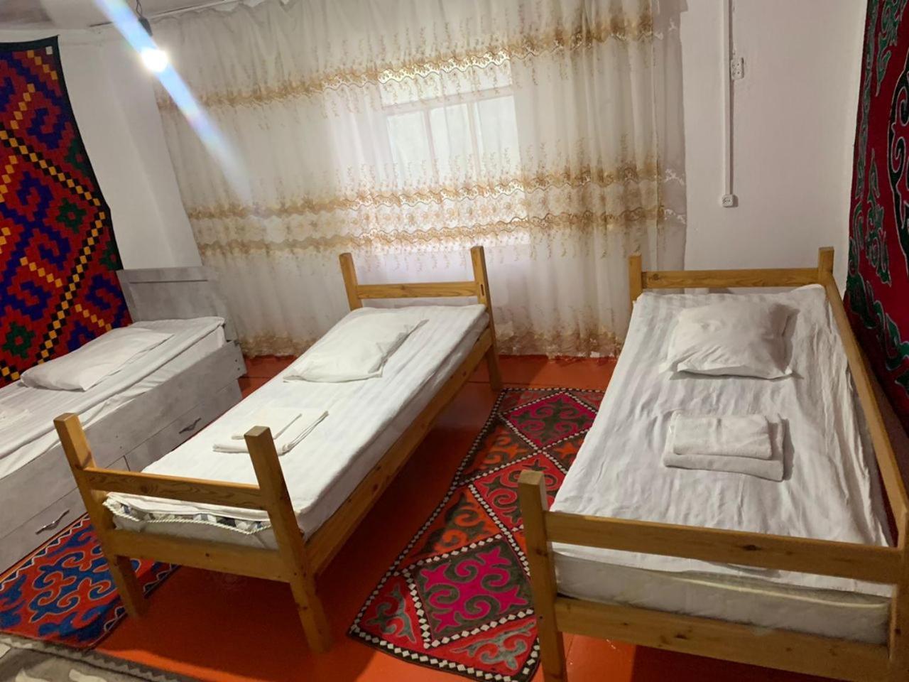 Naryn Guest House Экстерьер фото